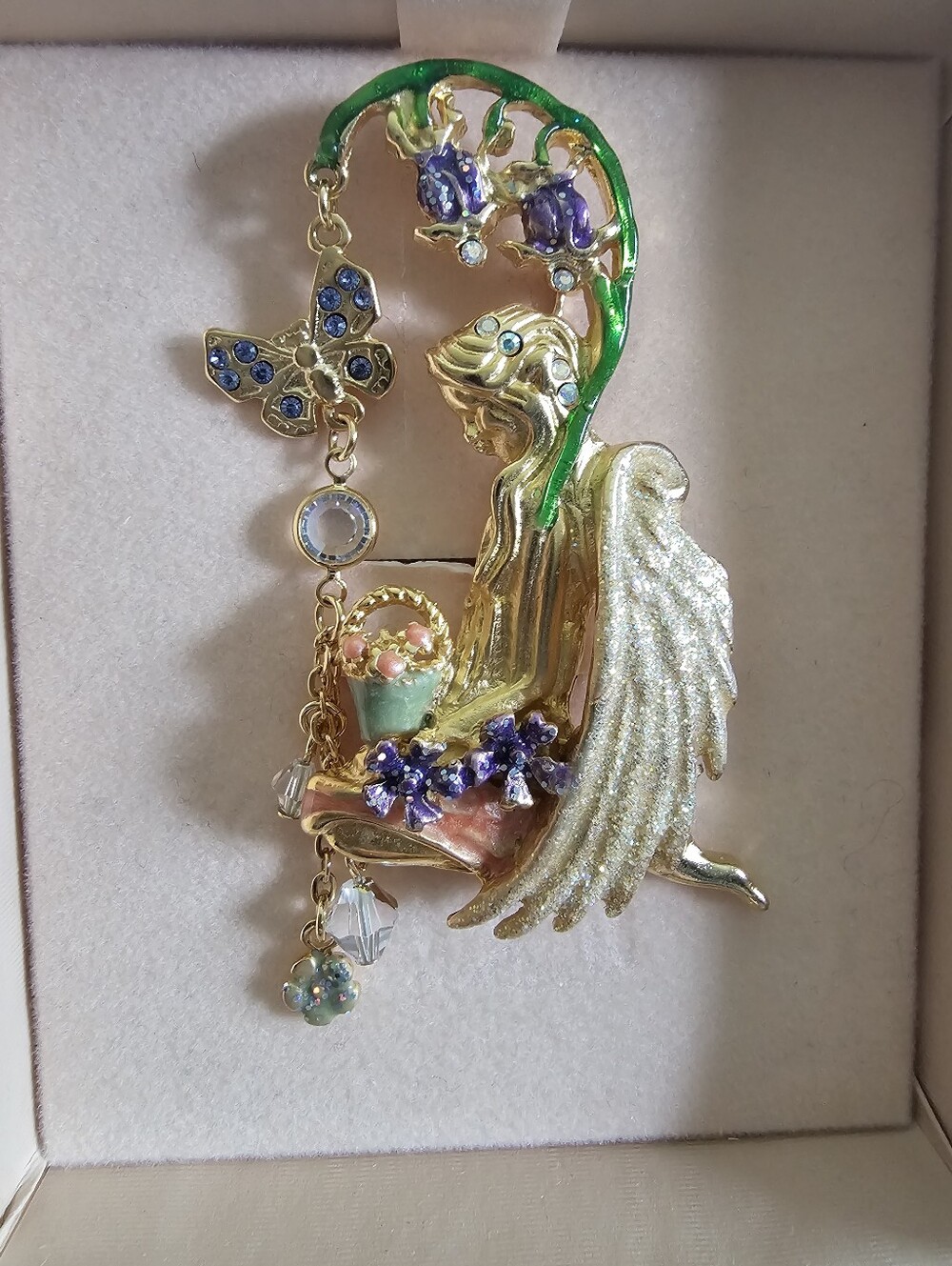 Kirks Folly Brooch - Picture 2 of 5